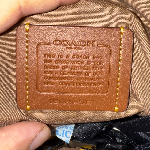 Authentic Coach Racer Sling Pack - Picture 4 of 4